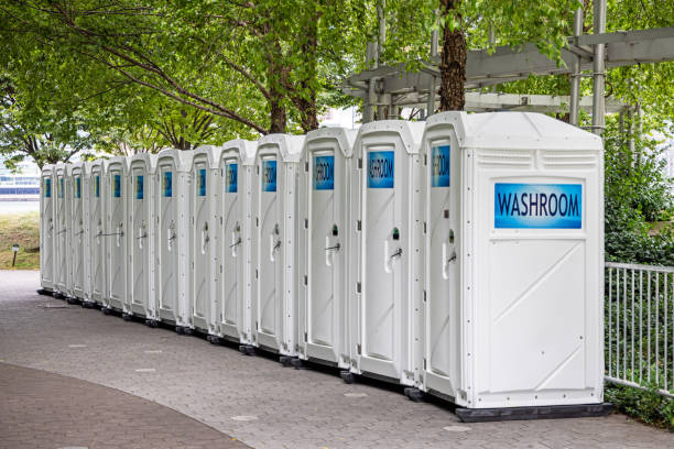 Best Portable restroom trailer rental  in Prestonsburg, KY